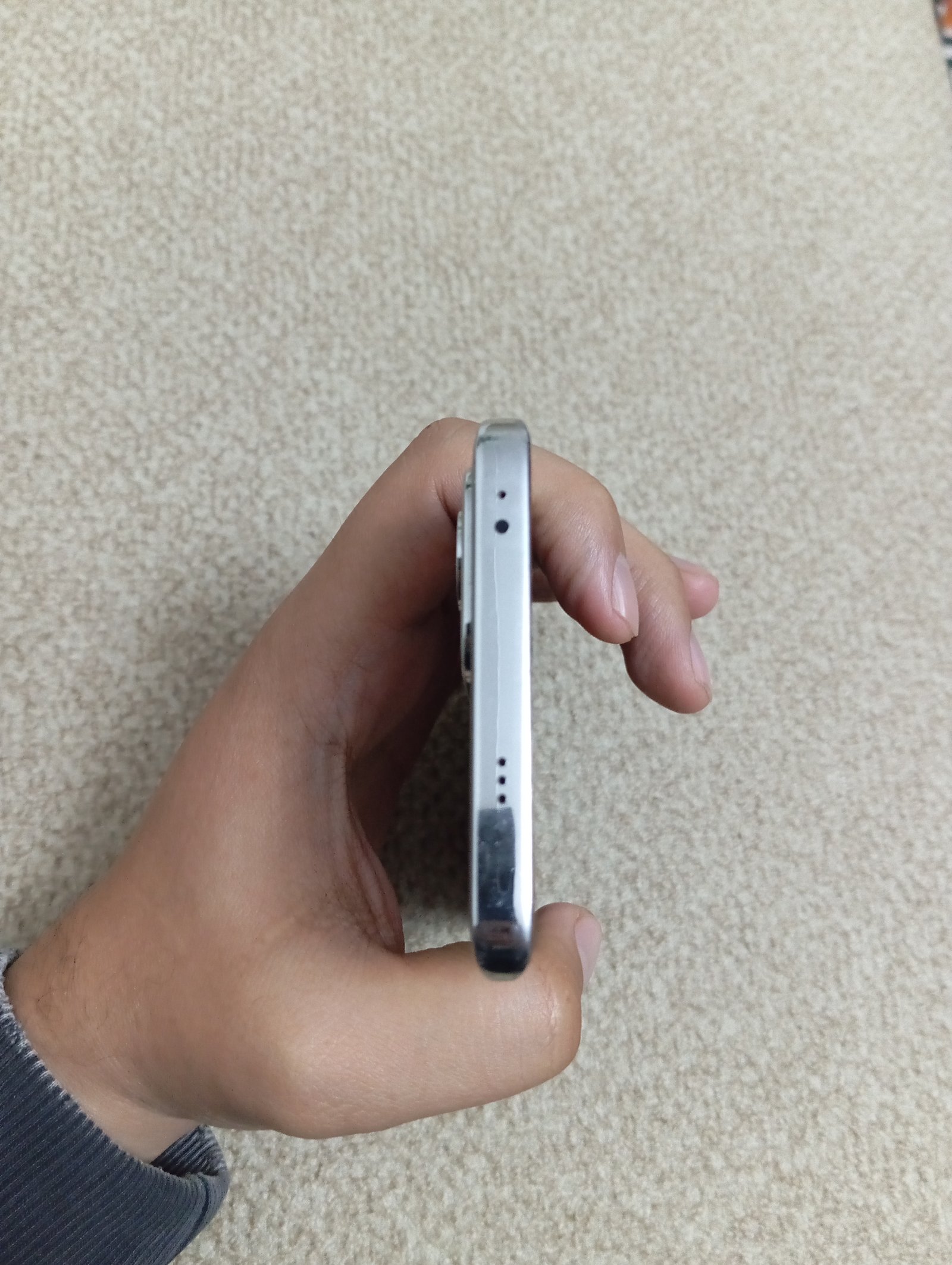 oppo reno 12 5g thumbnail