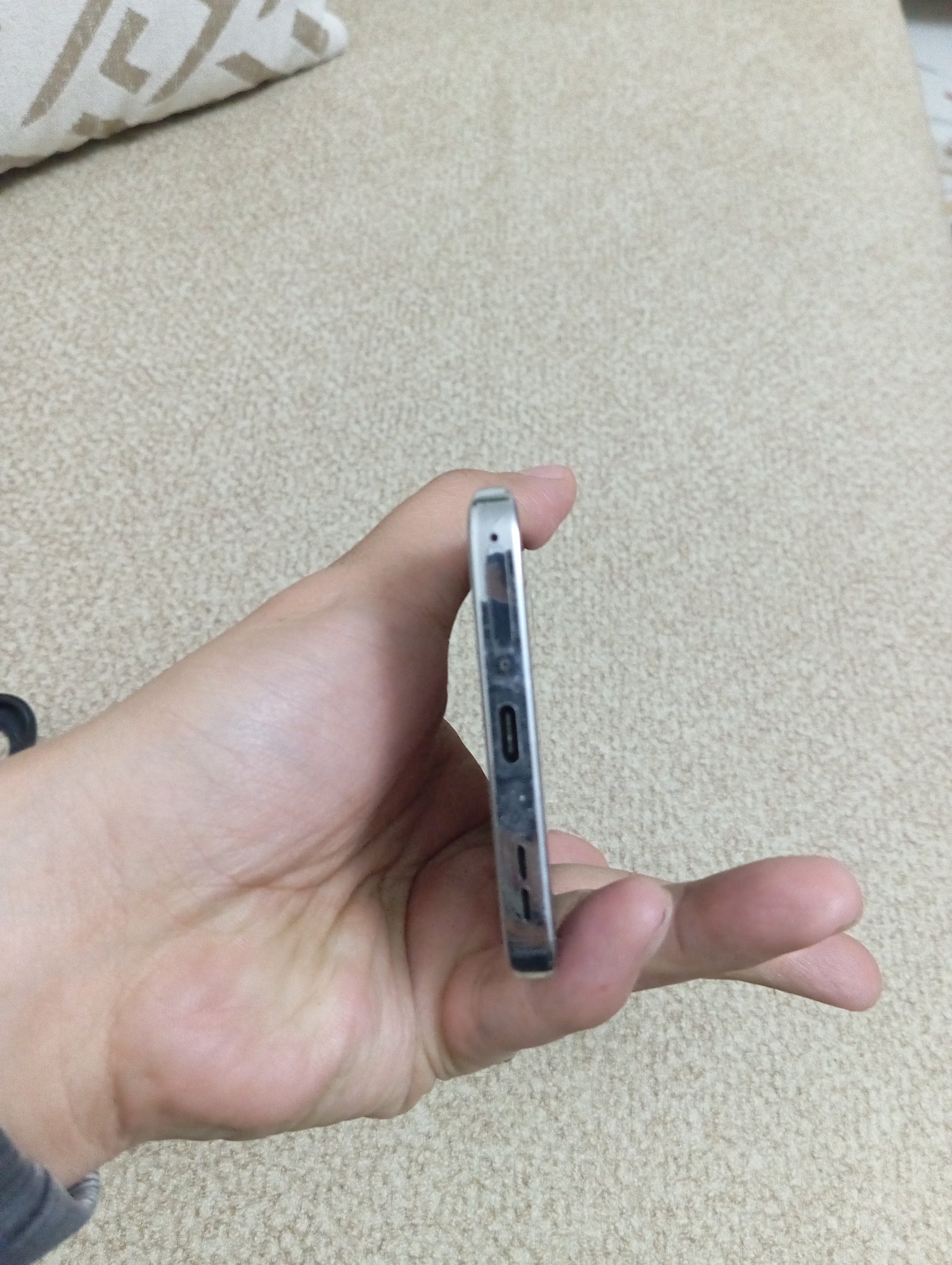 oppo reno 12 5g thumbnail