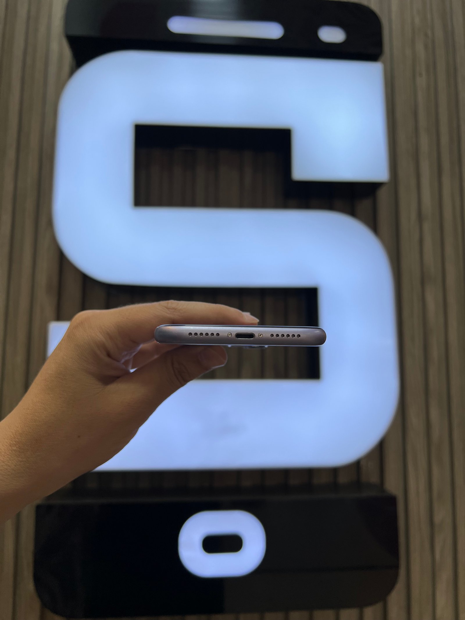 iphone 11 thumbnail